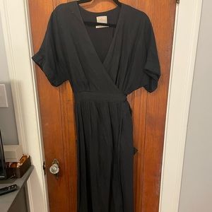 UO Gabrielle Linen Midi Wrap Dress